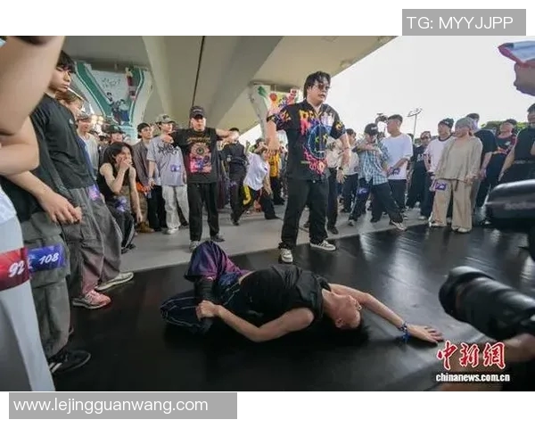 世界杯新闻广州街舞队灵活性引发热议街舞文化的多元与争论